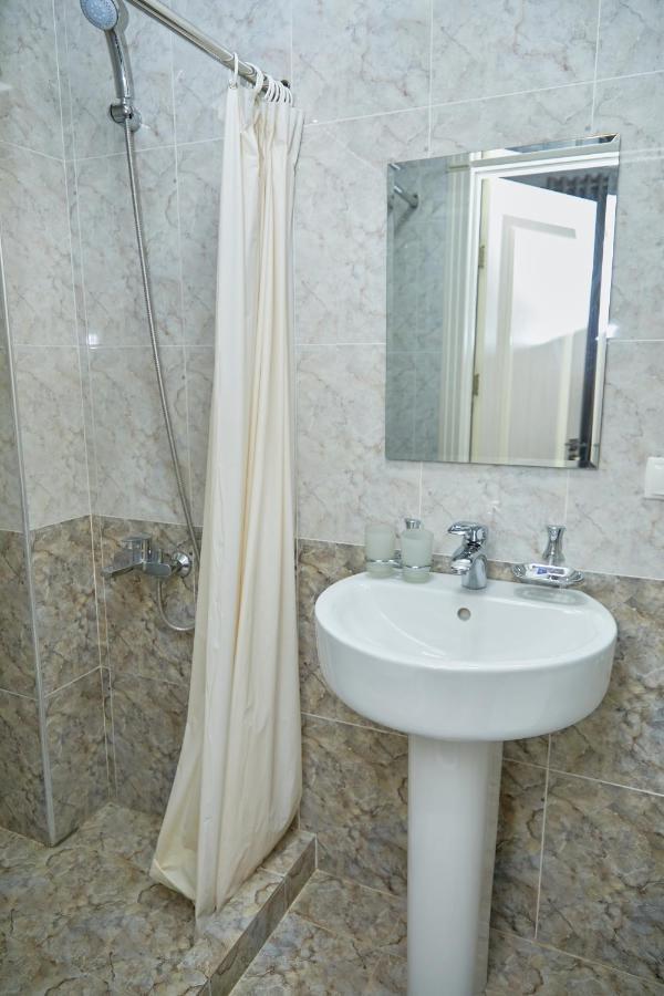 Hotel Muqaddas Semerkant Dış mekan fotoğraf